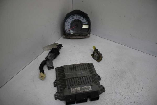 BOITIER COMPLET CITROEN C1 / PEUGEOT 107 / TOYOTA AYGO 1.4 DIESEL - Vue 1